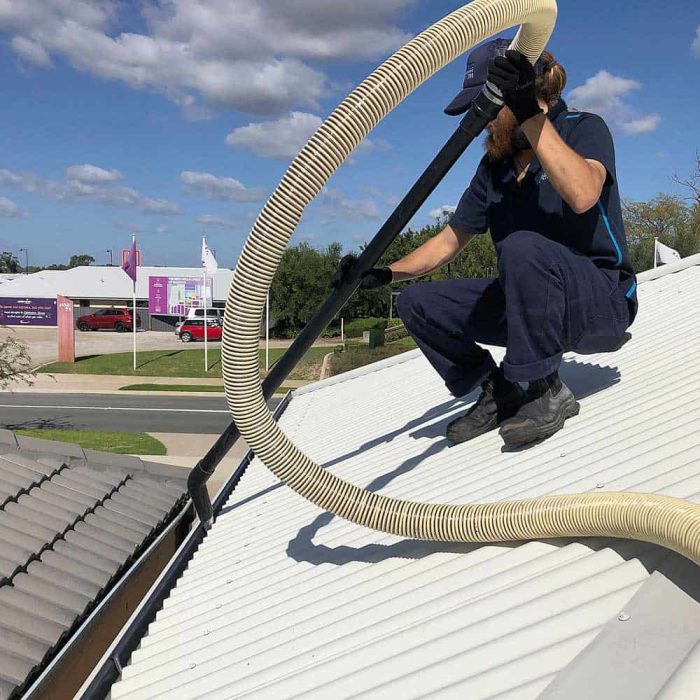 Gutter-Vacuuming-Staff Gutter-Vacuuming-Staff